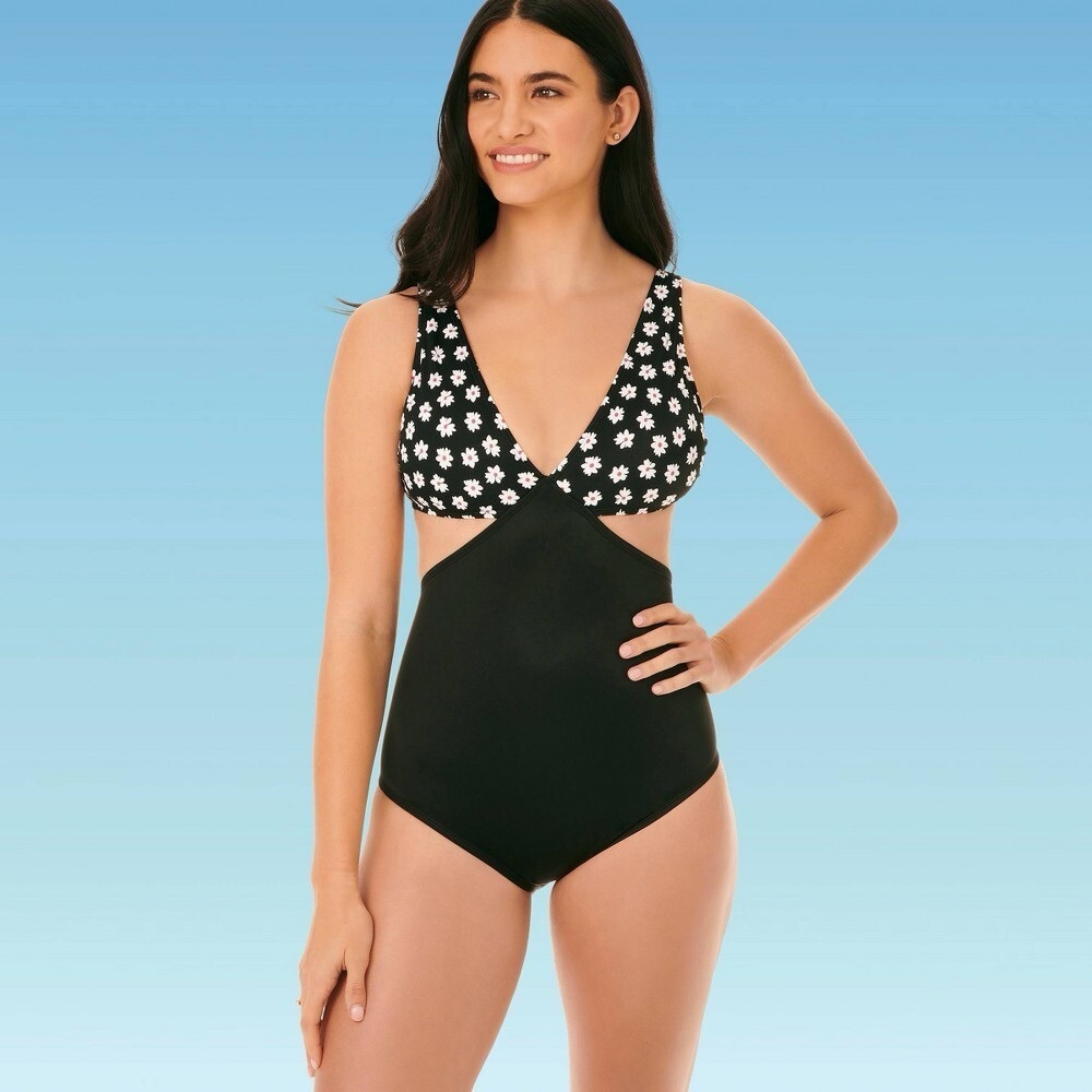 Daisy Print One-Piece Cutout Swimsuit || Beach Betty